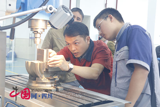 http://sc.china.com.cn/uploadfile/2016/0920/20160920112725638.jpg
